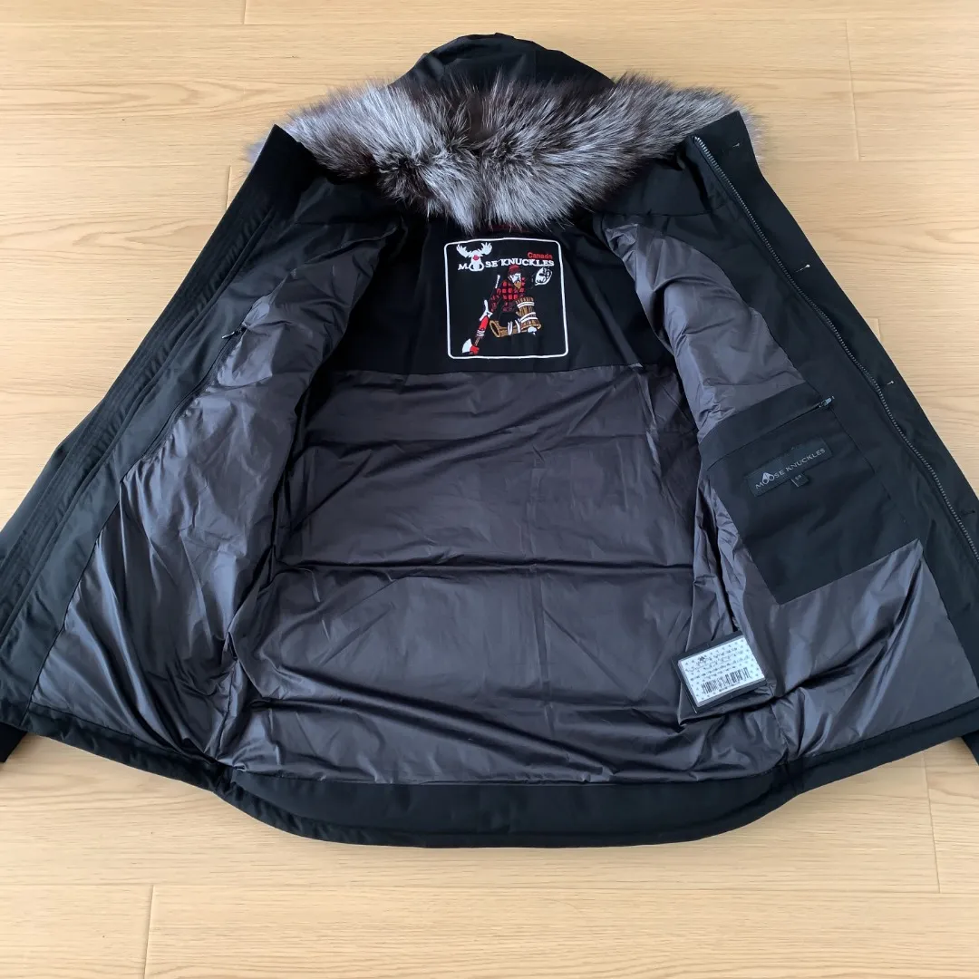 ：Y 120 Black 🇨🇦Moose knuckles/ 07/ Moose knuckles . 2007 🇨🇦 ！ Premium ， 。 ， RMB 5040-15000 ！ ，LOGO ✂️. ！ . ！ MONCLER/ Canada Goose/ ，Moose knuckles 2020 …… ✂️ 90% ， ！ ✂️ ， ! ✂️ YKK， ， ！ ✂️ ， . ！ ✂️ 3D ， ⚠️Size:s-xxl